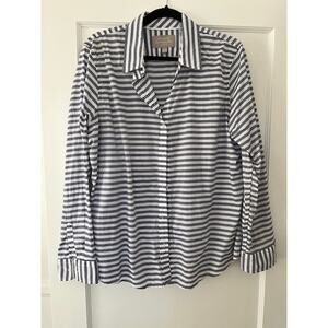 Blue and White Banana Republic Cotton Button Down Shirt - XL